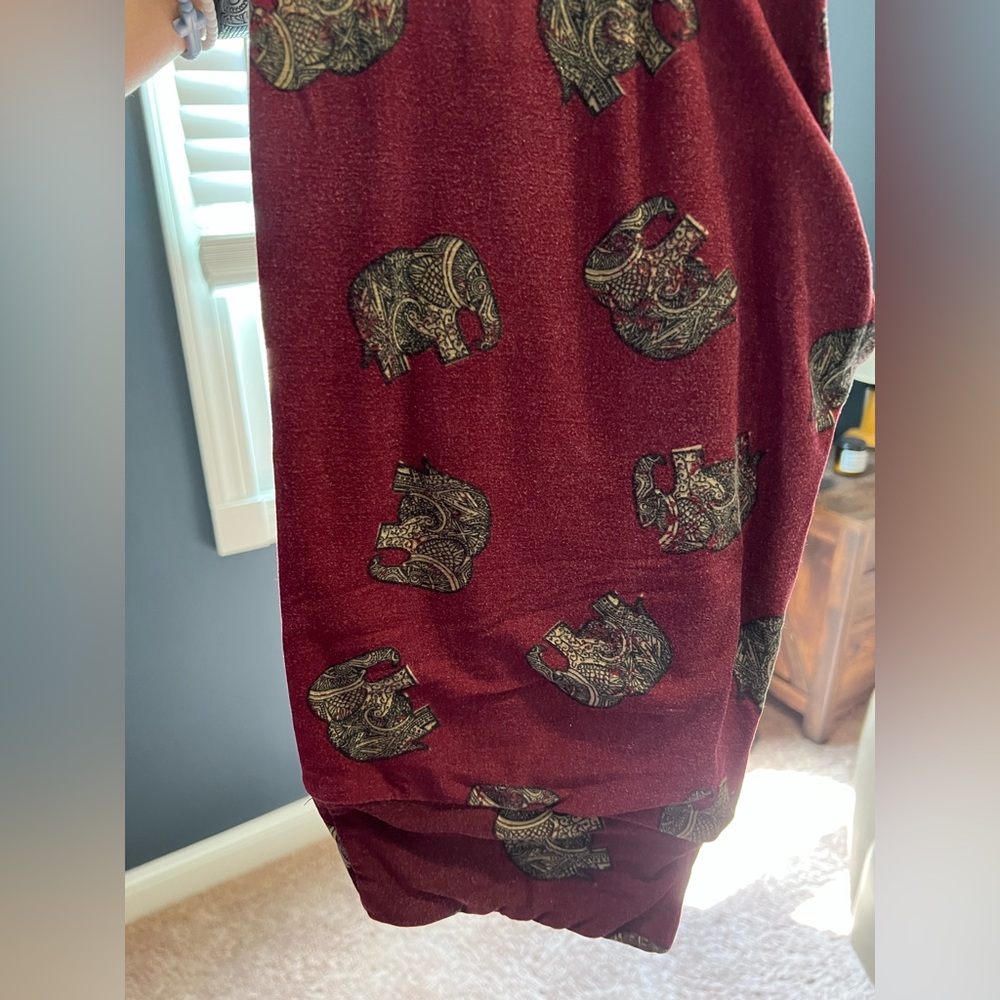 Lularoe elephant OS leggings